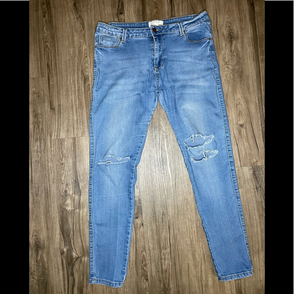 Encore Women’s Ripped Skinny Jeans Size 15